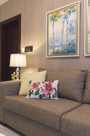 Comfort-Apartment | Wohnbereich | Fernseher