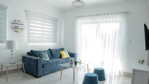 Standard Room | Living area | TV - Soha suites II D05 (Santiago de los Caballeros)