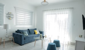 Standard Room | Living area | TV