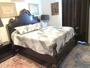 2 室のベッドルーム、デスク、アイロン / アイロン台、WiFi (無料)