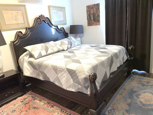 2 bedrooms, desk, iron/ironing board, free WiFi