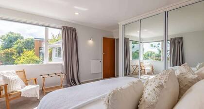 Redwoods Haven | 100m to The Redwoods + Spa Pool