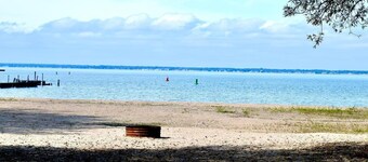 (Fir Cabin) Cozy Lakeside 2 Bed 2 Bath Cottage - Pets OK