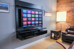 Interior - 1800 Sq Ft Loft Downtown Near Convention Center (Indianapolis)