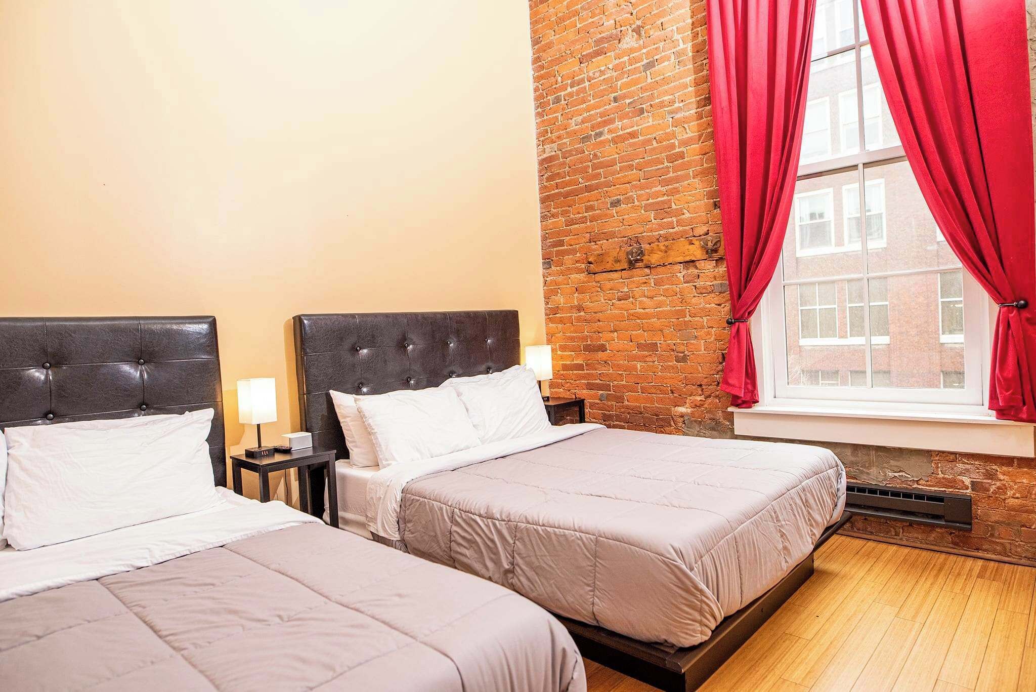 4 bedrooms, iron/ironing board, WiFi