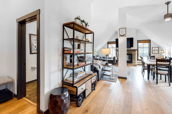 Televisión y reproductor de DVD 