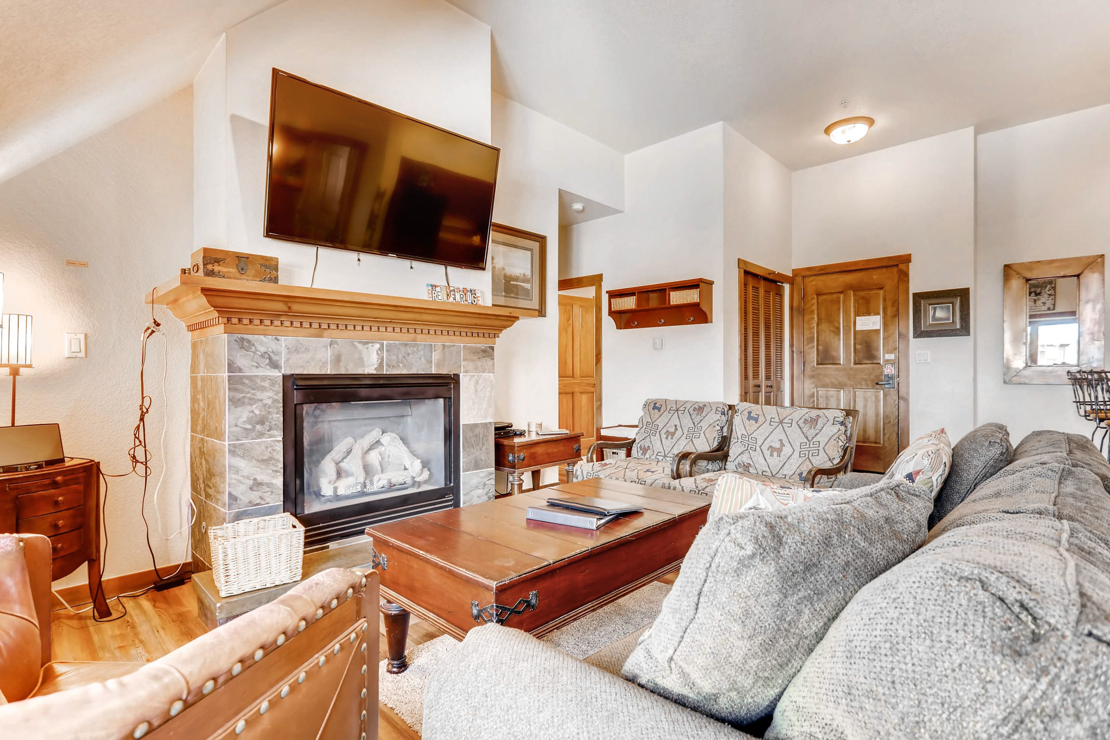TV, fireplace, DVD player