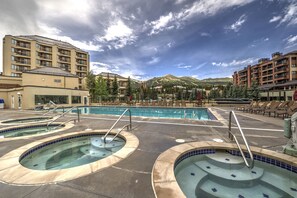 A heated pool - 3rd-floor condo near QuickSilver Super Chair with pool, hot tubs & fireplace (Breckenridge)