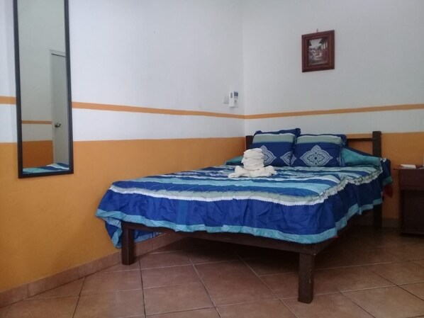 Basic Room, 1 Double Bed
