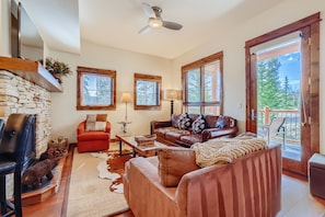 TV, fireplace, DVD player, ping pong