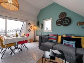 TV - Résidence Le Hoche by Interhome (Quiberon)