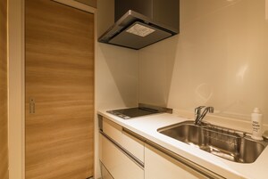 Standardzimmer, Nichtraucher (A) | Eigene Küche | Kühlschrank, Mikrowelle, Herdplatte, Grillplatte