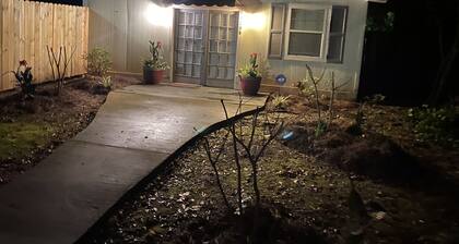 The Cottage on Colonial