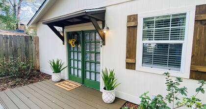 The Cottage on Colonial