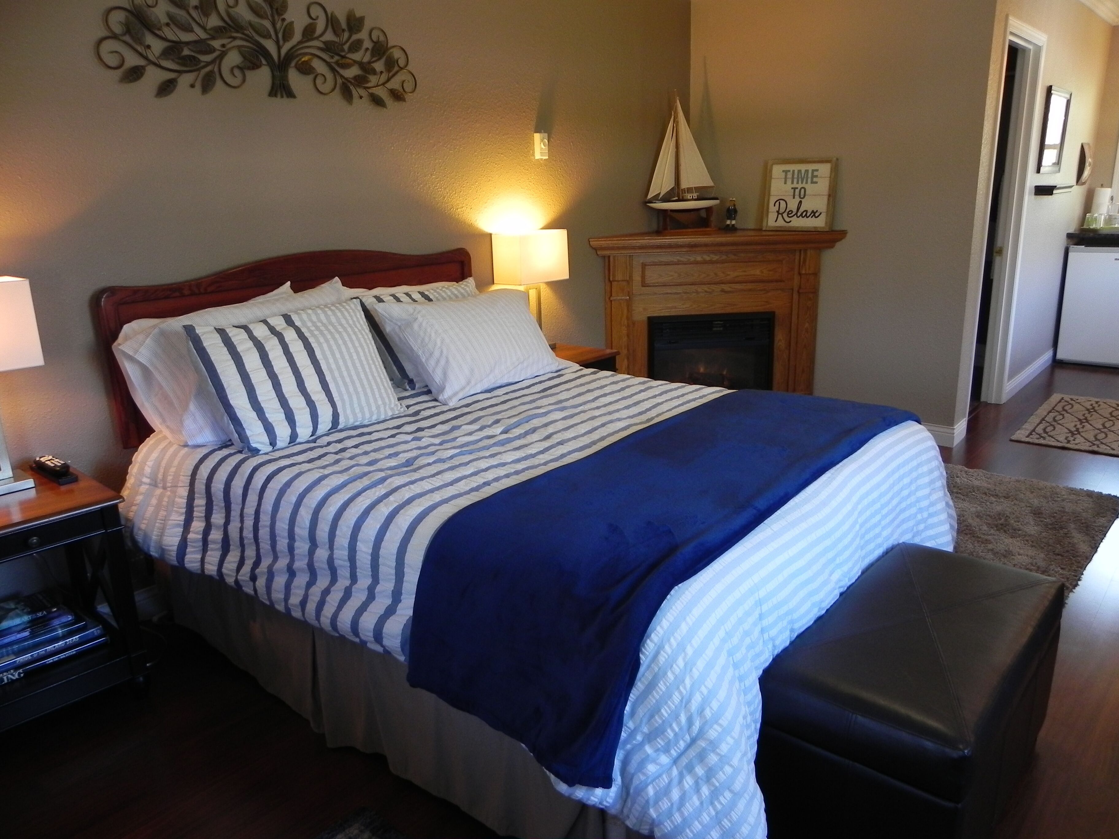 Free WiFi, bed sheets