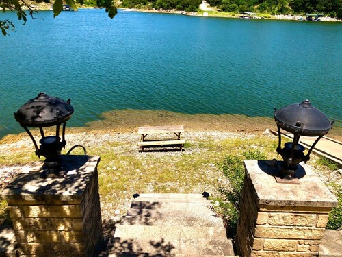 COWBOY CABIN with Lake Access & Views - perfect for a weekend getaway