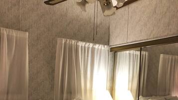 1 間睡房、熨斗/熨衫板、免費 Wi-Fi、床單