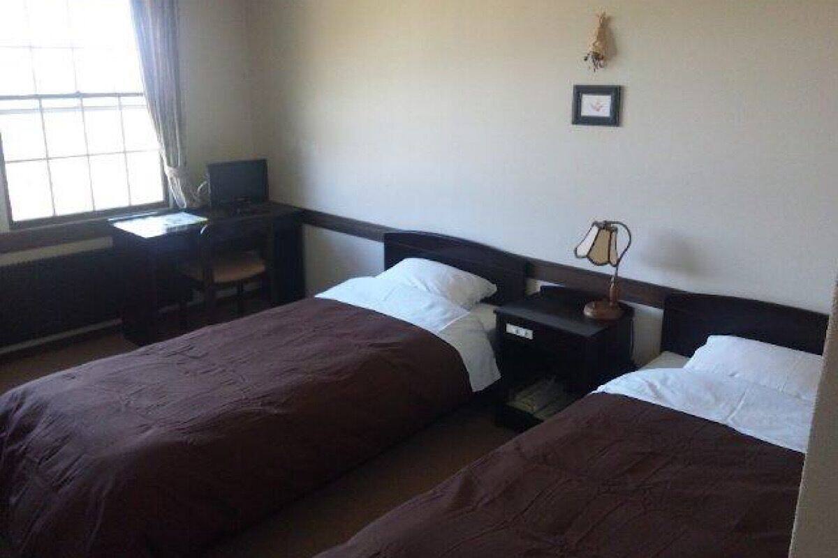 Twin Room | Free WiFi