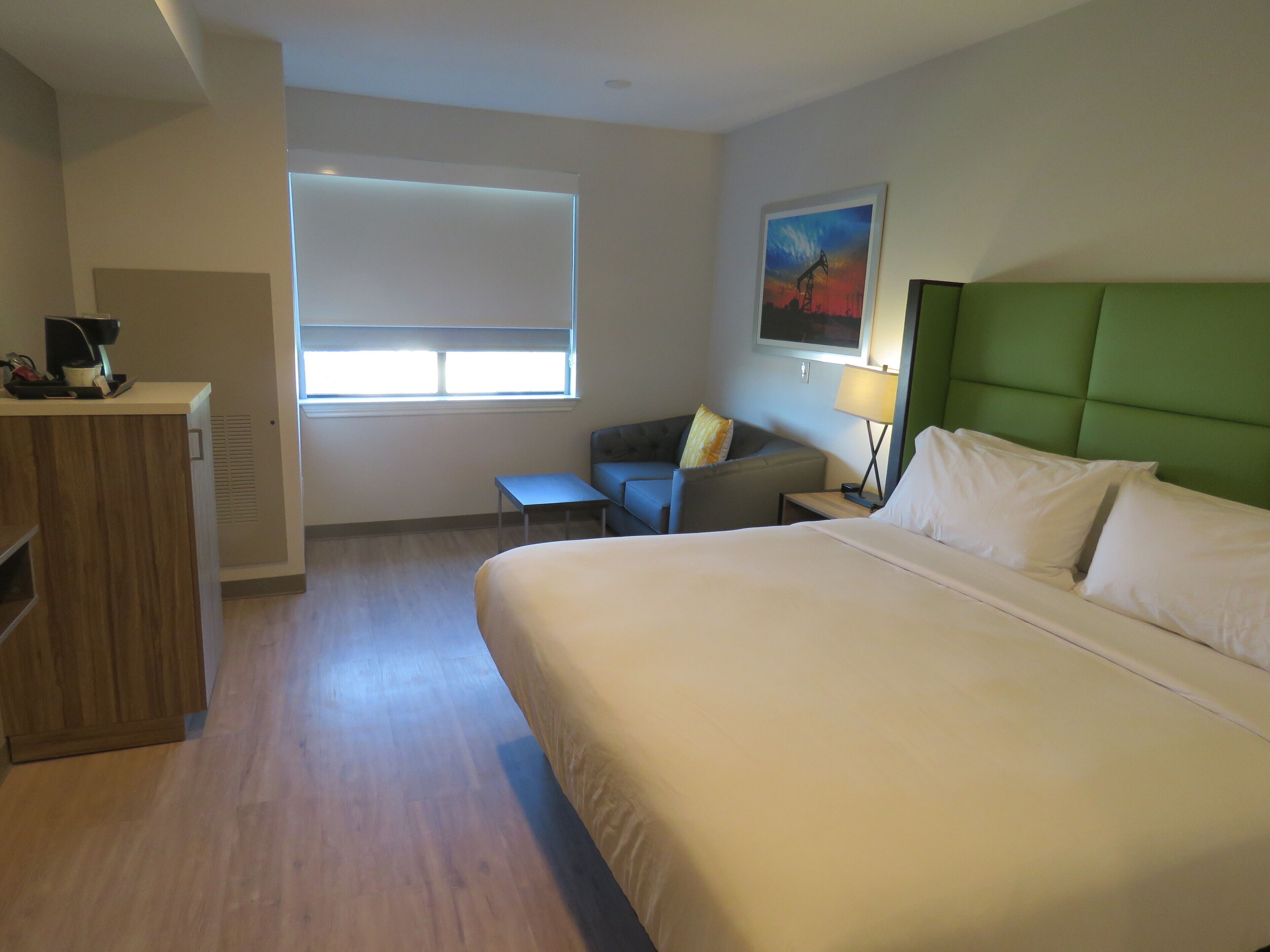 room, 1 king bed, non smoking | blackout curtains, free wifi, bed sheets