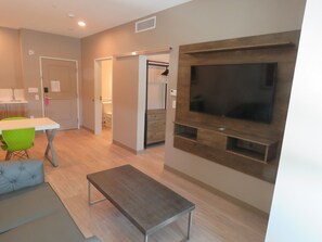 Suite, 1 King Bed, Accessible, Non Smoking (Mobility) | Blackout curtains, free WiFi, bed sheets - Wyndham Garden College Station (College Station)