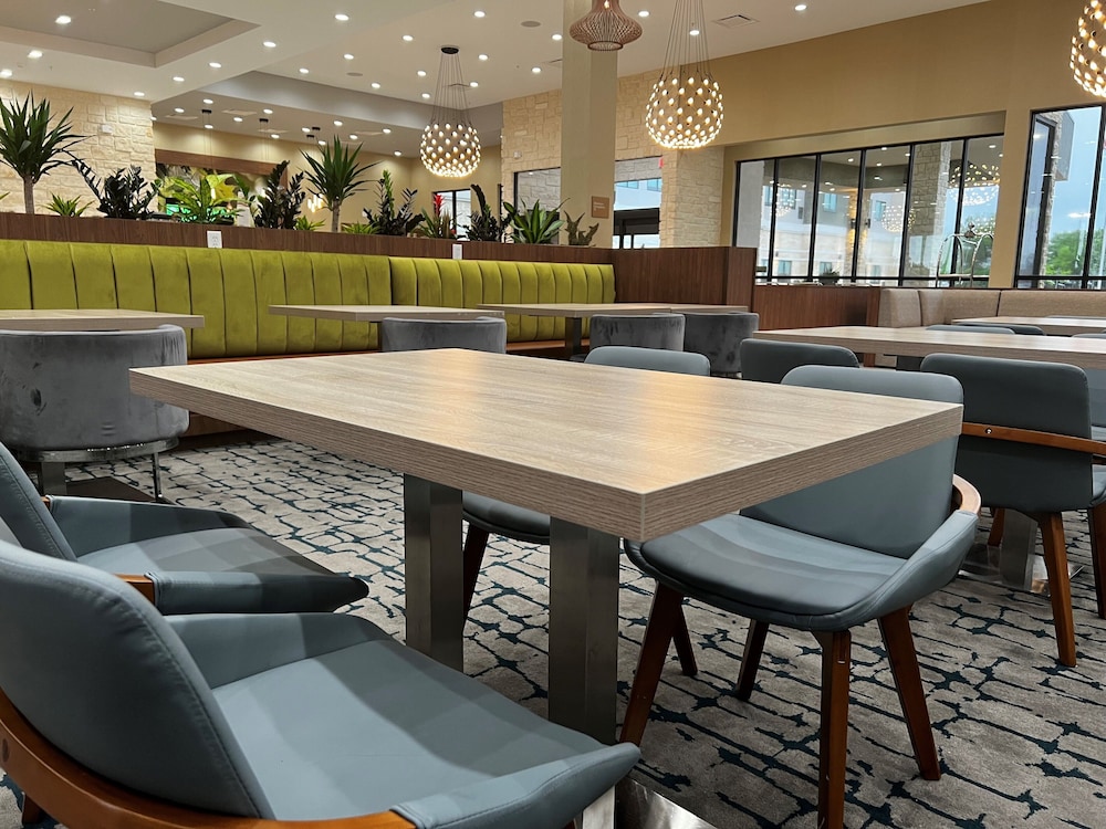 Wyndham Garden College Station photo 6