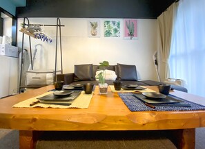 아파트 (403) | 거실 공간 | 평면 TV