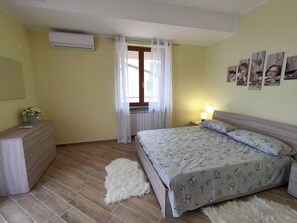 3 camere, ferro/asse da stiro, lenzuola