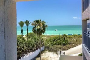 Property grounds - Location, location! Private Beach, Gulf Views from Balcony, Heated Pool, Siesta Sands with King Bed (Sarasota)