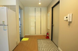 Oreum View | Living area | Flat-screen TV - Jimian (Jeju City)