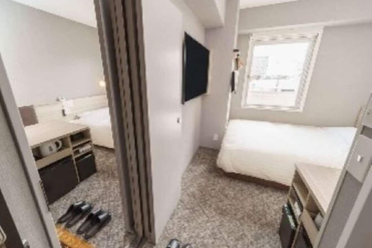 書桌、遮光布/窗簾、隔音、熨斗/熨衣板