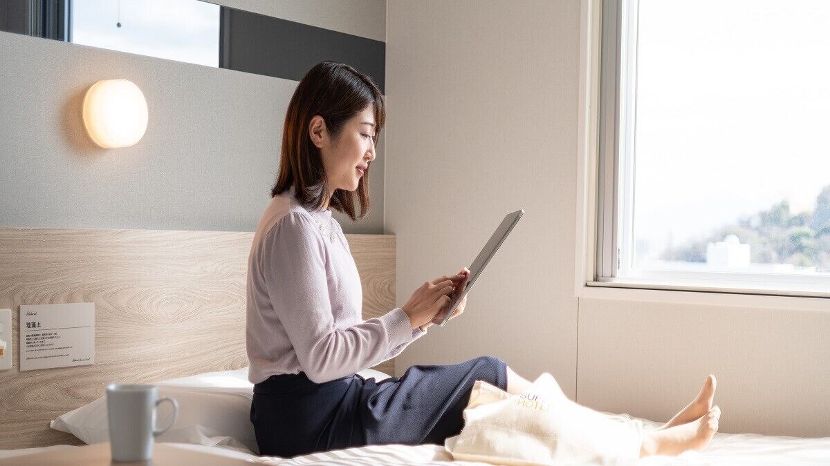 ベーシック ダブルルーム ダブルベッド 1 台 禁煙 | デスク、遮光カーテン、防音設備、アイロン / アイロン台