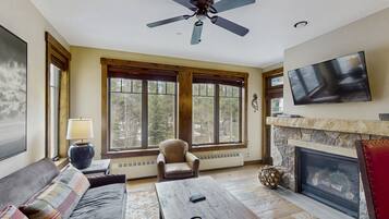 Televisión y reproductor de DVD