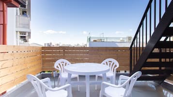 Sun deck