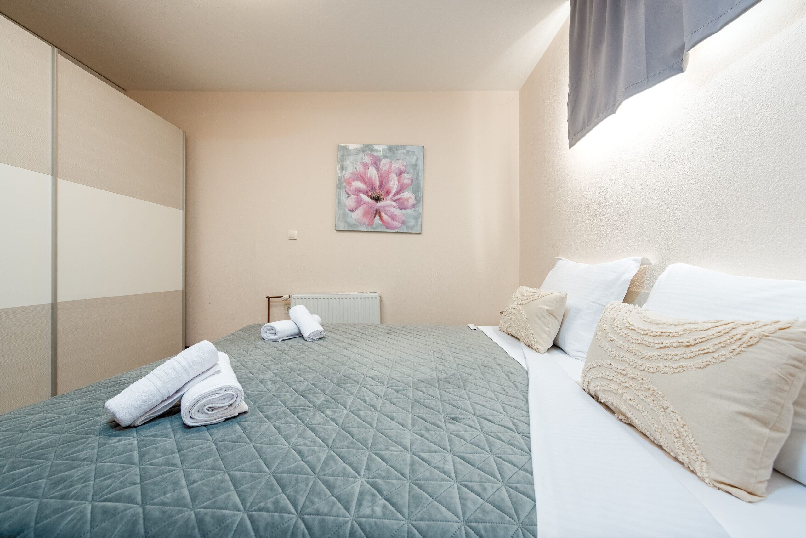 6 kamar tidur dan seprai linen