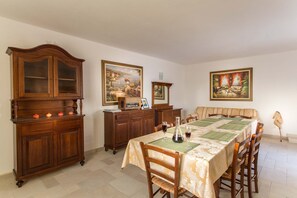Essbereich im Zimmer