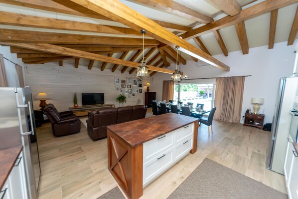 Villa, 4 Bedrooms, Private Pool, Mountain View | Private kitchen | Microwave, oven, dishwasher, coffee/tea maker