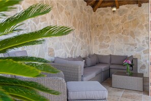 Villa, 4 soverom, privat basseng, fjellutsikt | Oppholdsrom