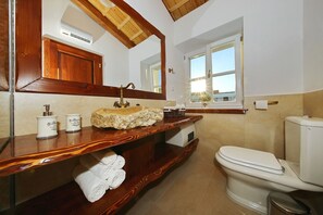 Villa, 5 Bedrooms, Private Pool, Sea View | Bathroom | Shower, hair dryer, towels - Villa Lemon (Vir)