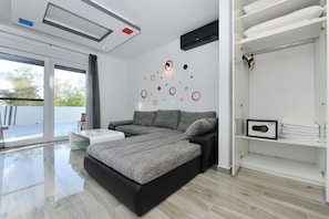 Villa, 3 Bedrooms, Private Pool, Sea View | 3 bedrooms, in-room safe, bed sheets - Villa Lily (Privlaka)