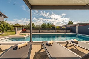 Pool - Villa Chervil (Benkovac)