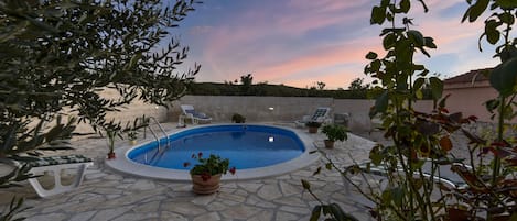 สระว่ายน้ำ