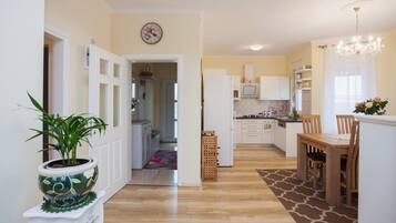 Villa, 3 Bedrooms, Private Pool, Mountain View | Living room | Fireplace