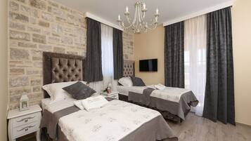 Villa, 3 Bedrooms, Smoking, Private Pool | 3 bedrooms, bed sheets