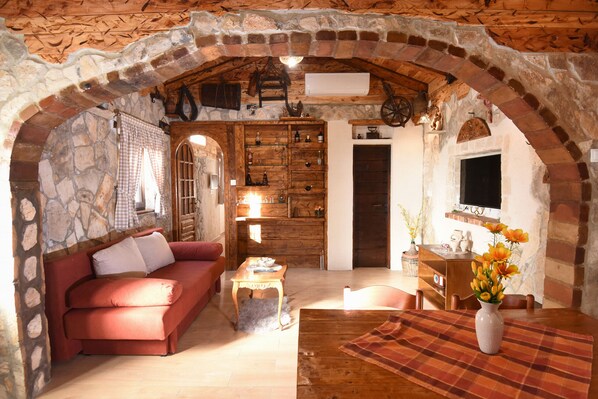 Villa, 2 Bedrooms, Private Pool, Pool View | Private kitchen | Microwave, dishwasher, coffee/tea maker