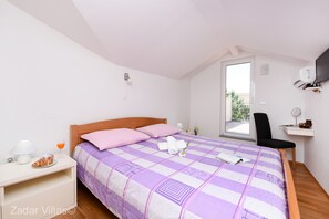 Vila, 4 quartos, piscina particular, vista para a piscina | 4 quartos, roupa de cama