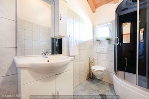 Villa, 4 Bedrooms, Private Pool, Pool View | Bathroom | Shower, towels - Villa Smilje (Posedarje)