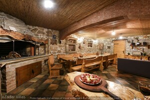 Villa, 4 habitaciones, piscina privada, vistas a la piscina | Cocina privada | Frigorífico, microondas, horno y lavavajillas