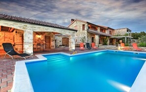 Pool - Villa Smilje (Posedarje)