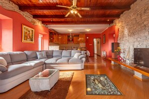 Fireplace - Villa Stocco (Preko)