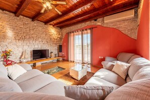 Fireplace - Villa Stocco (Preko)